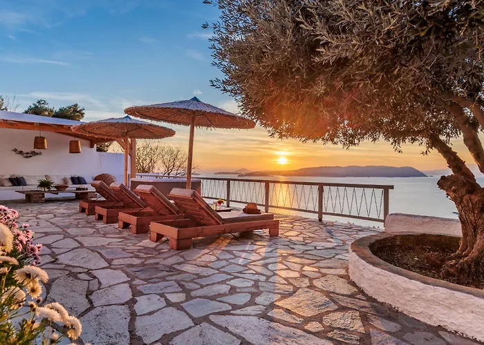 Willa Archodiko Palio Klima - Infinite Blue Elegance